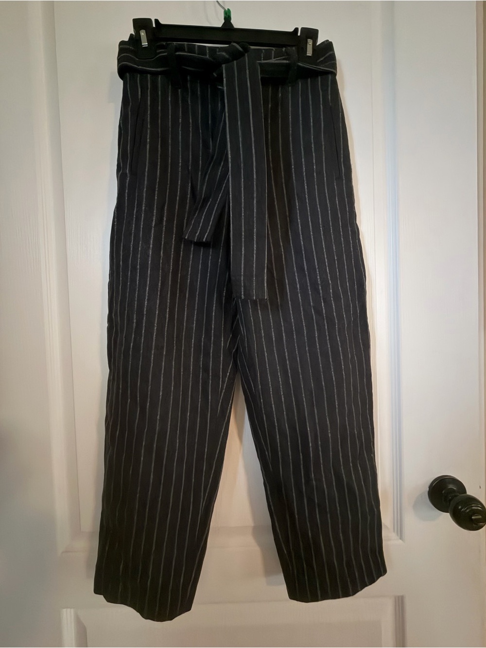 Aritzia Wilfred Black & White Pinstripe Wide-Leg Pants - Sz 2